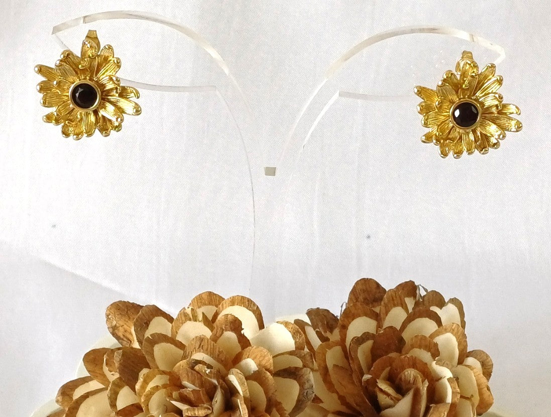 Golden Black Flower Stud