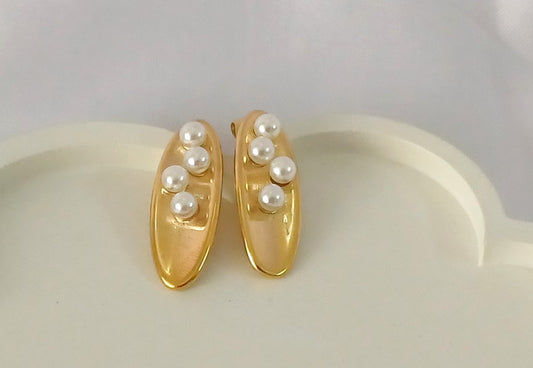 Golden Long Pearl Stud