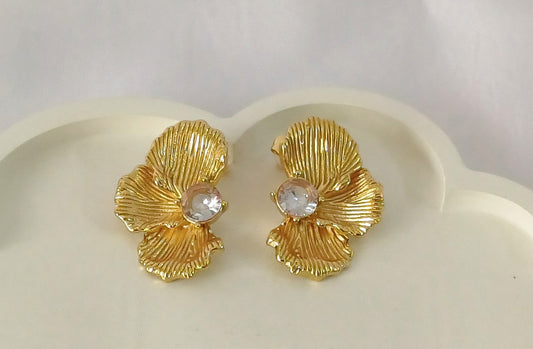 Golden Half Flower AD Stud