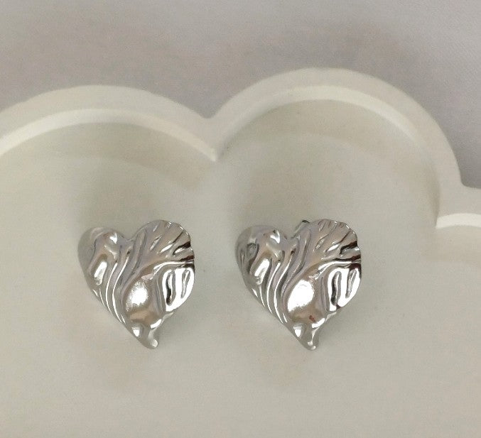 Silver Heart Stud Ivy